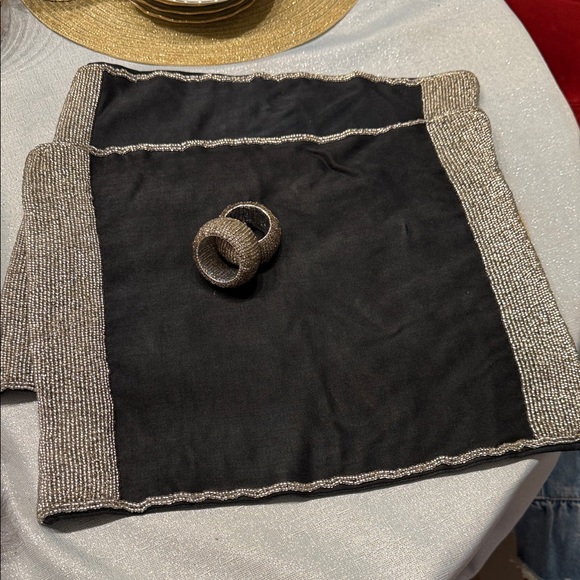 Set of 2 Beaded table matsand napkins rings